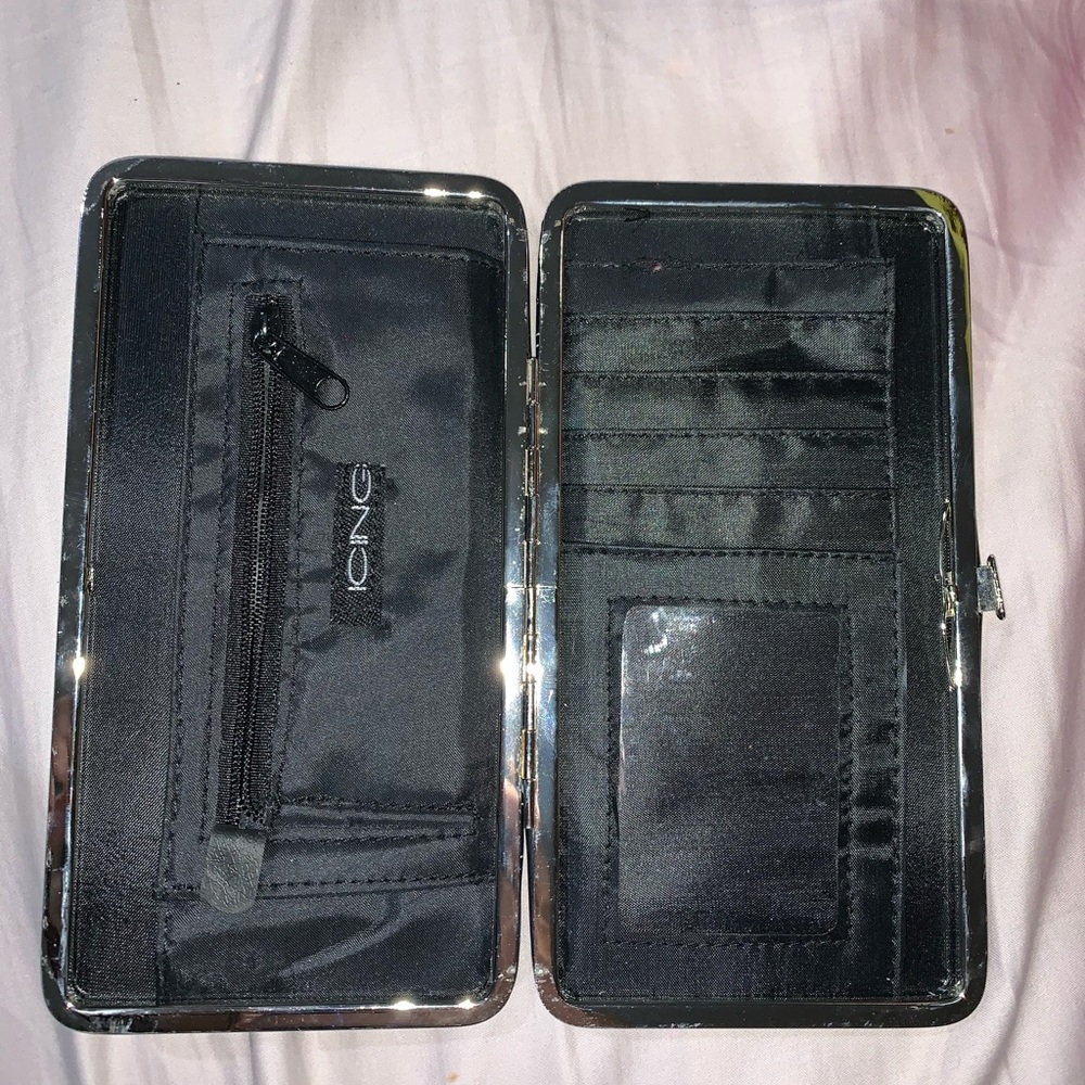 Wallet - Picture 3 of 4